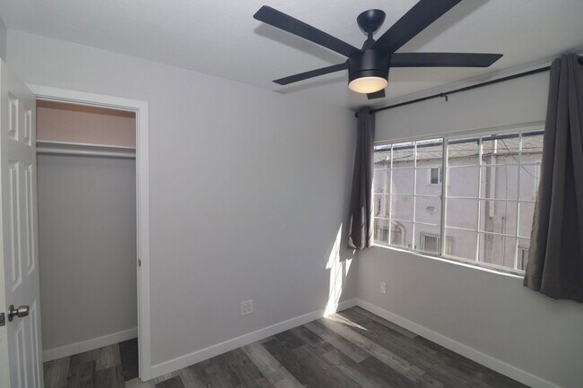 Building Photo - 4239 Swift Ave