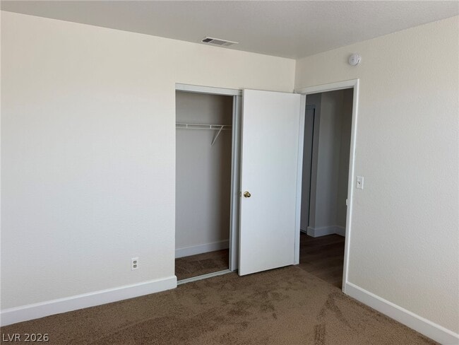 Building Photo - 2324 Chapman Hill Dr