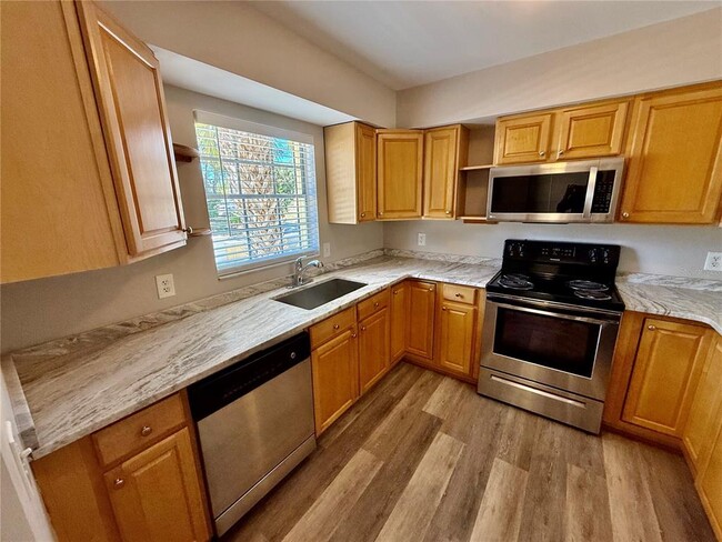 Building Photo - 2403 Aspinwall St