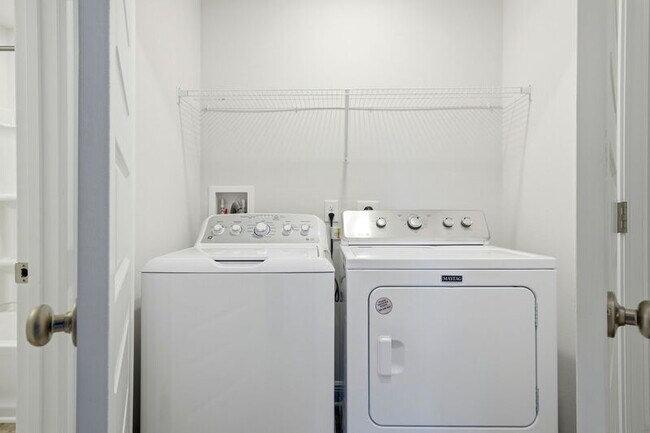 Building Photo - 1653 Caleigh Ct