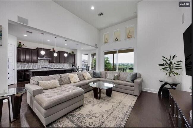 Building Photo - 4208 Bonanza Dr