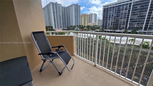 Building Photo - 1985 S Ocean Dr