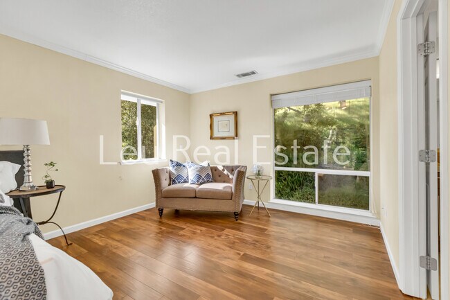 Building Photo - 6811 Beaver Pond Rd