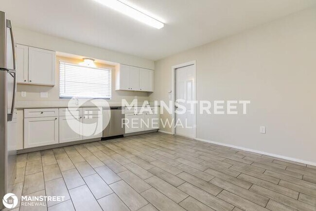 Building Photo - 1161 S Brink Ave
