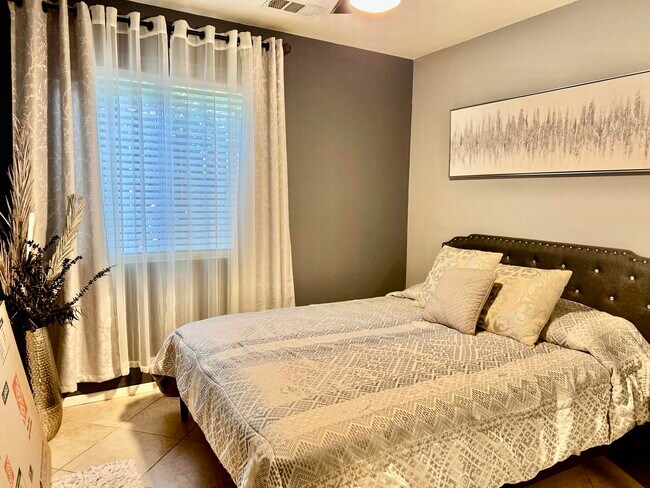 Building Photo - 13539 Quinta Way