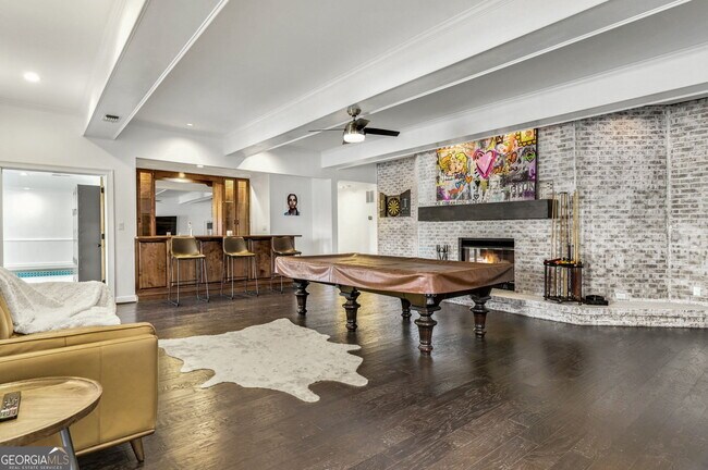 Building Photo - 300 Island Cove Dr