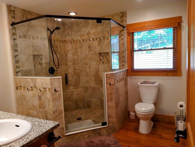 Building Photo - 386 Arbor Dr