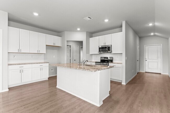 Building Photo - 603 Levine Ct