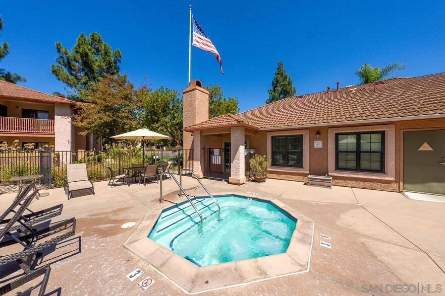 Building Photo - 12015 Alta Carmel Ct