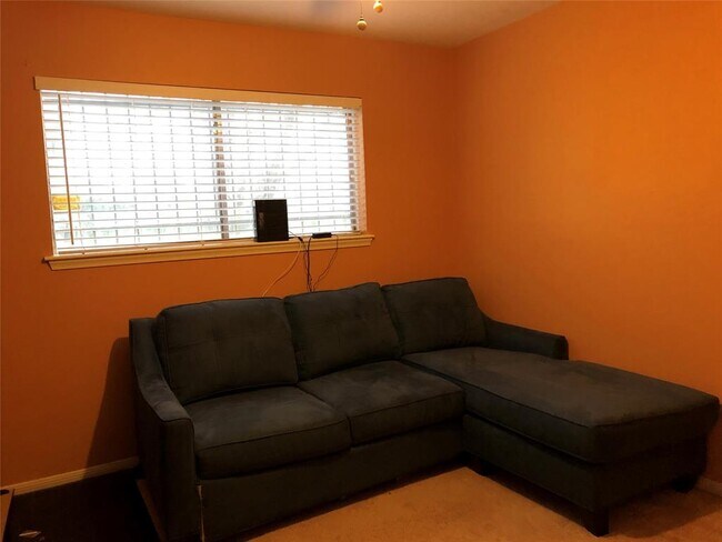 Building Photo - 14415 Locke Ln