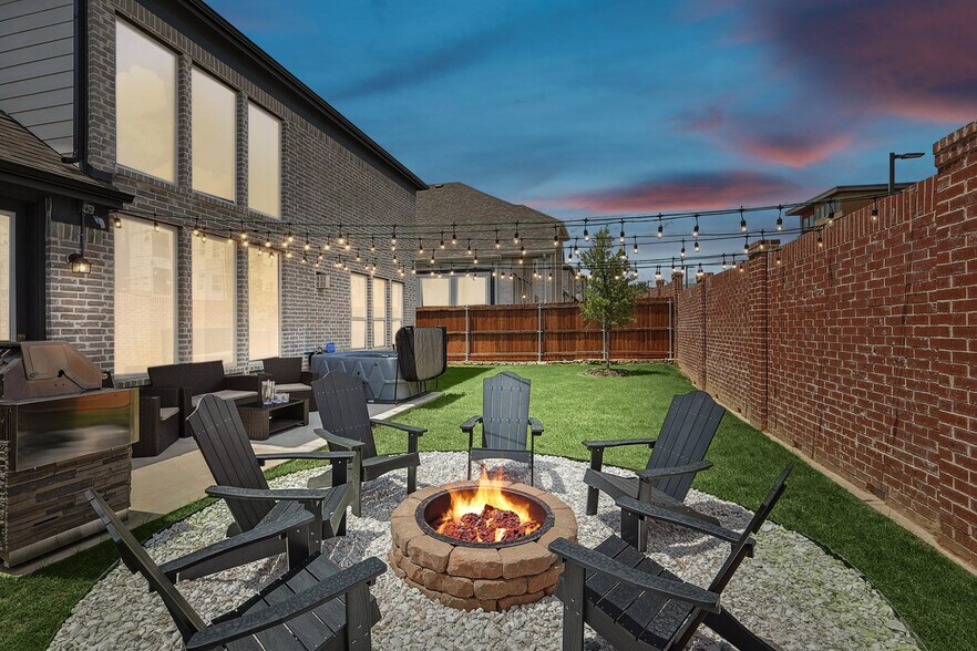 Building Photo - 2346 Perdue Ave