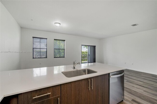 Building Photo - 15500 SW 136th St