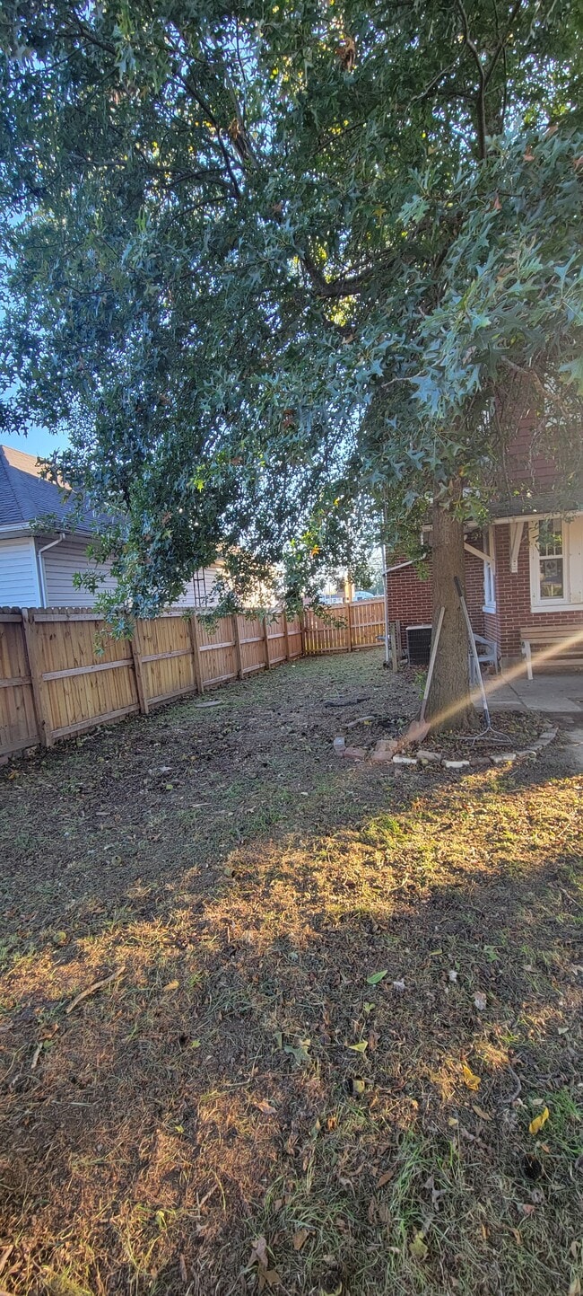 Building Photo - 1301 13th St