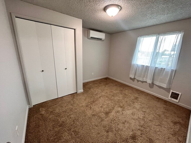 Building Photo - Charming 4 Bed, 2 Bath Home in Spokane Valley!