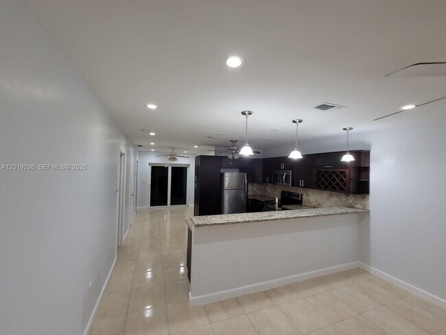 Building Photo - 5780 SW 61st St
