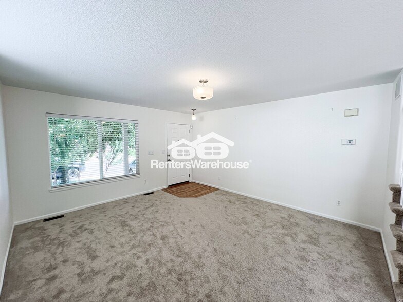 Building Photo - 4504 E Lyndenwood Cir