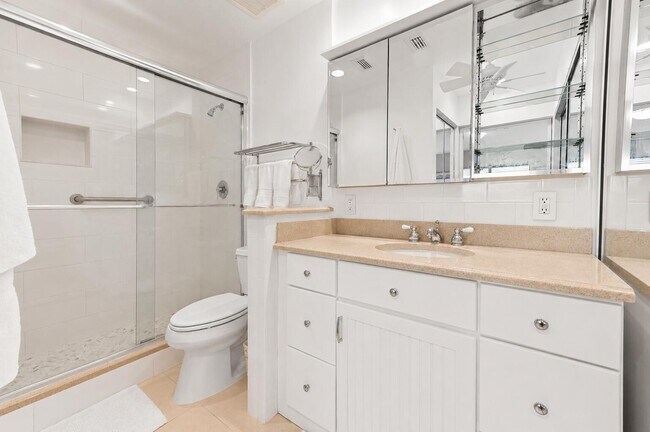Building Photo - 15234 Lakes of Delray Blvd
