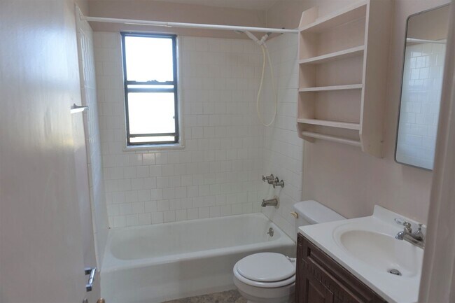 Building Photo - Close to Fort Huachuca