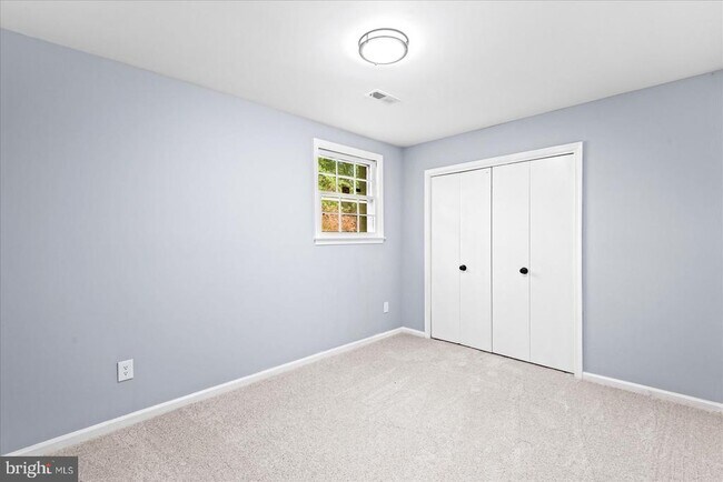 Building Photo - 2312 Harpoon Dr