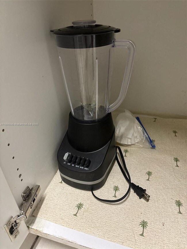 Building Photo - 6102 SW 58th St