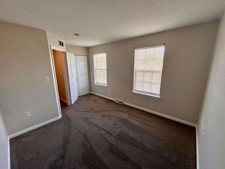2nd floor bedroom - 64 Tia Circle