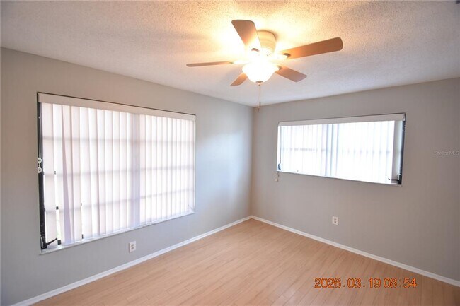 Building Photo - 2562 Redwood Way