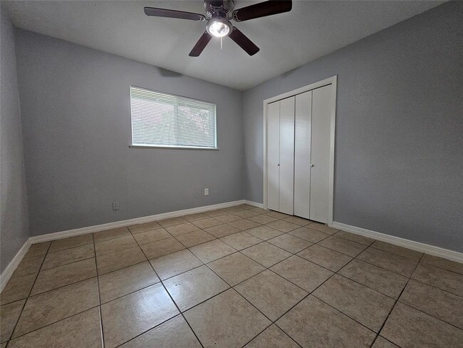 Building Photo - 1304 Glenda Dr