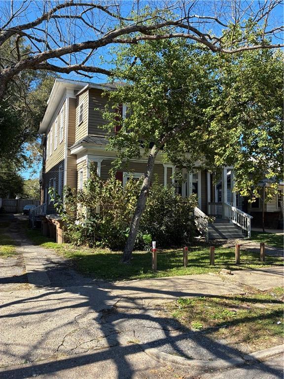 Building Photo - 254 Stocking St