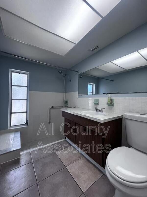 Building Photo - 3404 Devonshire Dr