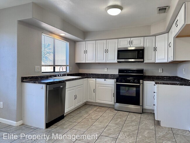 Building Photo - 3 br, 2 bath House - 424 Dewalt Ave