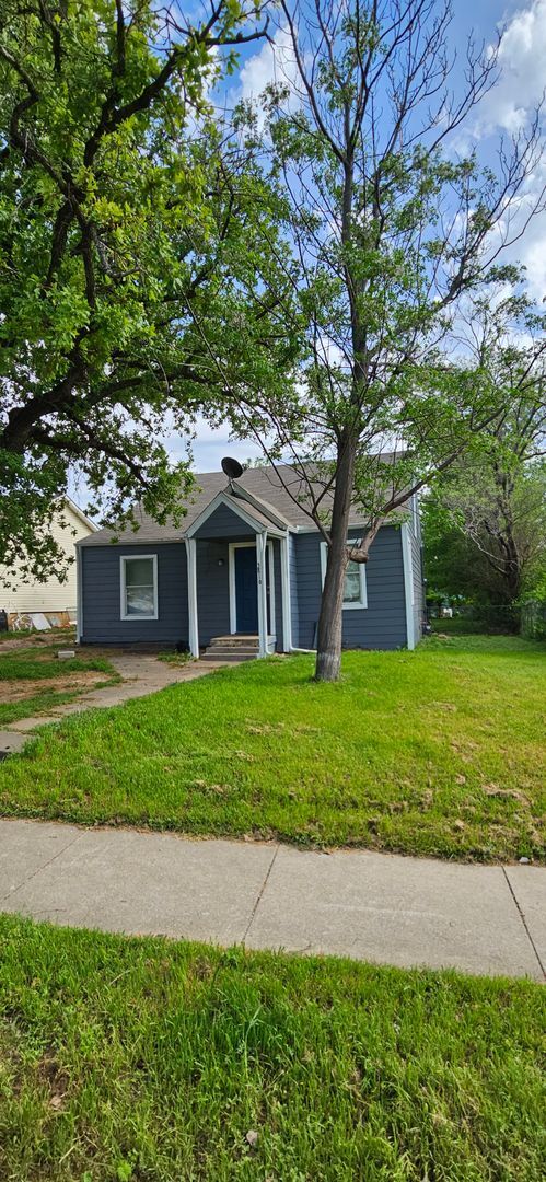 Primary Photo - 3 bedroom 1 bathroom 2 story house in 76105
