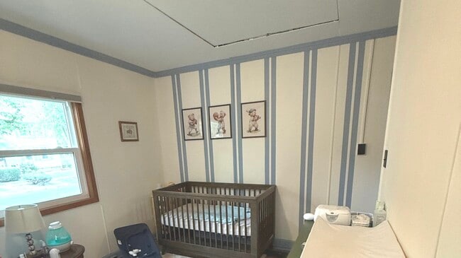 Building Photo - 707 W Iowa St