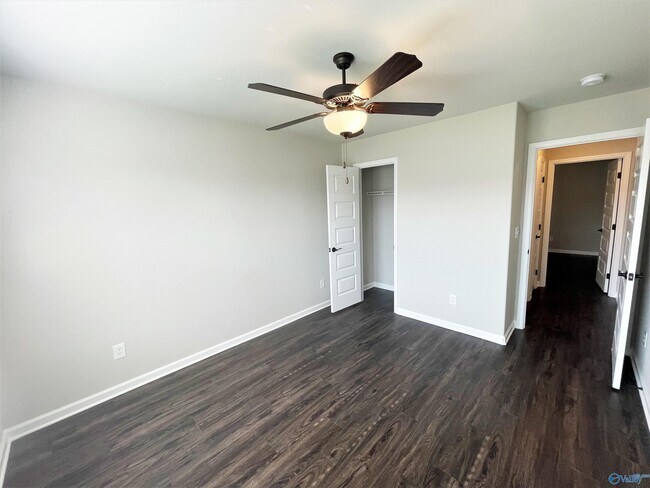 Building Photo - 126 Beaver Brook Pl