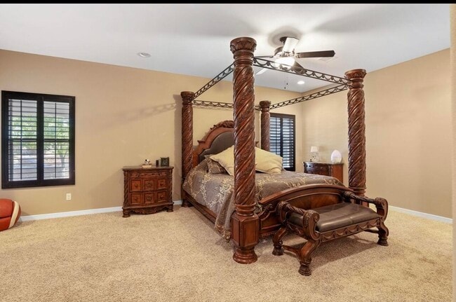 Building Photo - 12709 Cozy Cove Ave