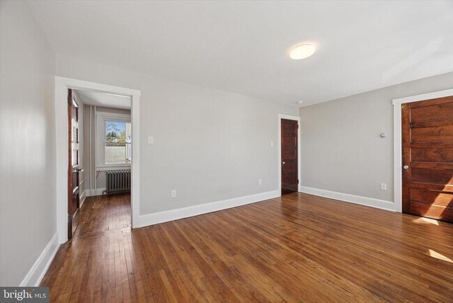 Primary Photo - 241 Haverford Ave