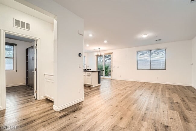 Building Photo - 1009 Bluebell Brook St