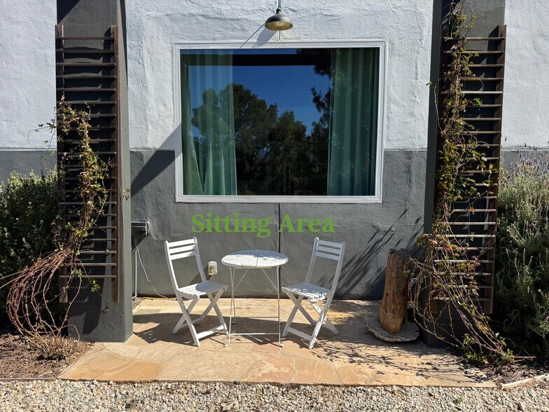 Building Photo - 22120 Rolling Ridge Dr