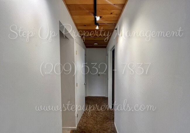Building Photo - Cozy 3 Bed Mi Wuk Home Minutes from Lake &...