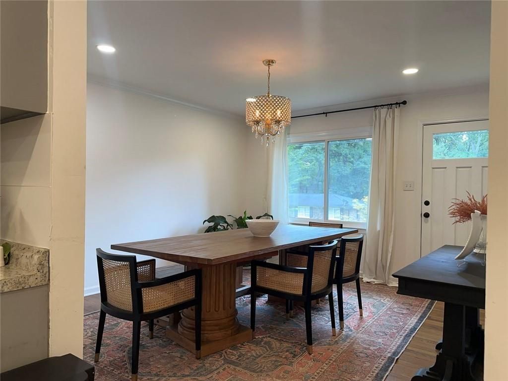 Building Photo - 2498 Lakewood Dr NW