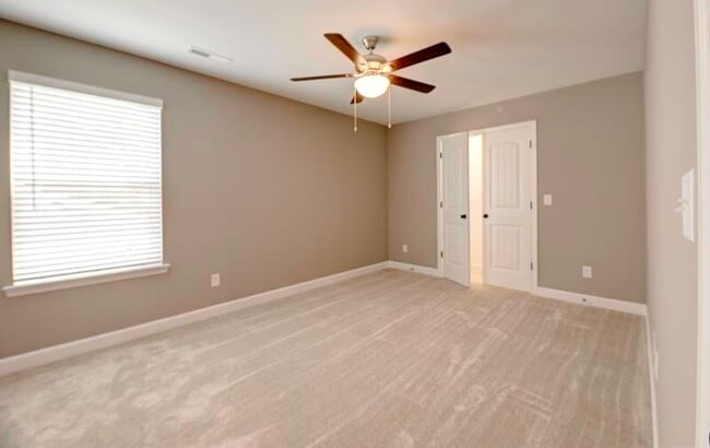 Building Photo - 921 Graysville Rd