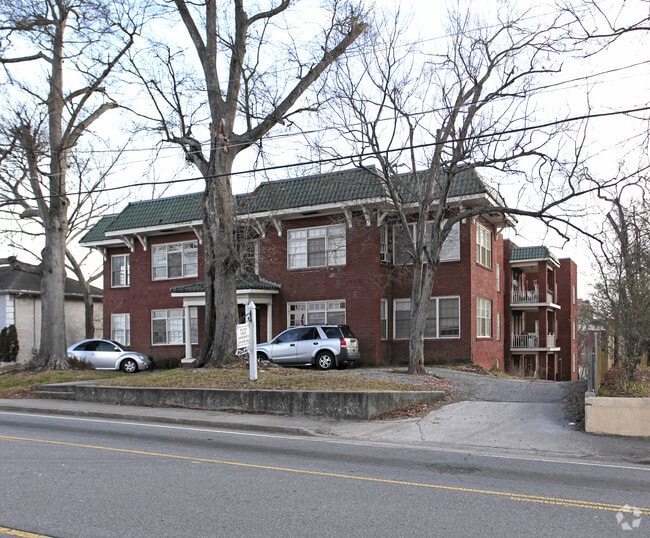 Primary Photo - 89 SE Atlanta St