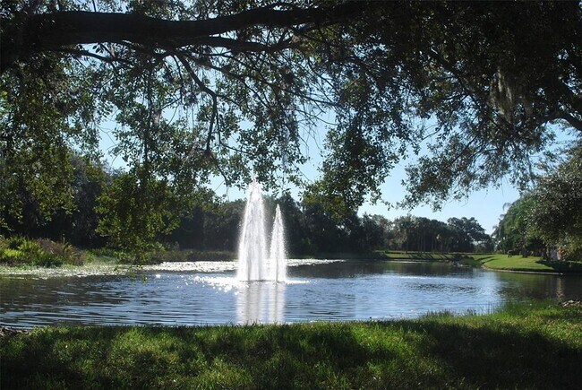 Building Photo - 5635 Whitehead St