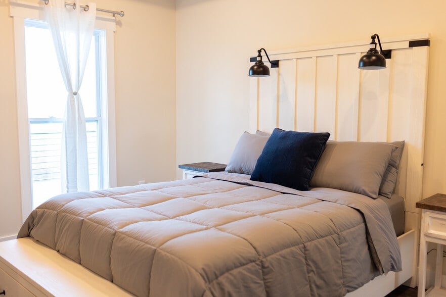 Building Photo - 161 Emalyn Ct