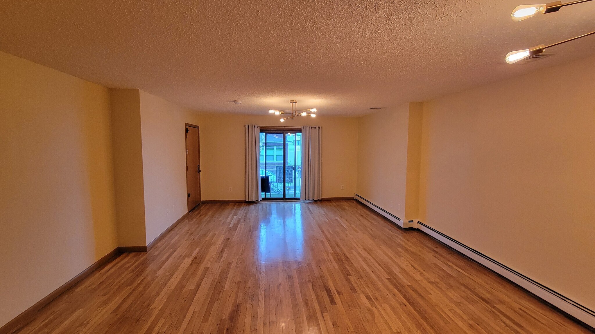 Building Photo - 213 69th St