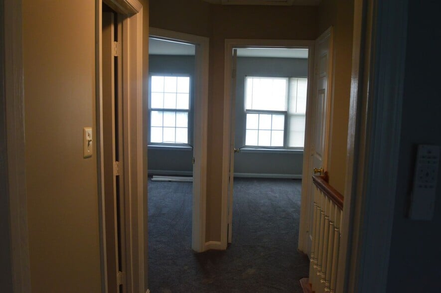 Building Photo - 10454 Sextant Pl