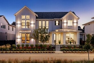 Building Photo - 6 Bedroom 5.5 Bathroom Single Family Home ...