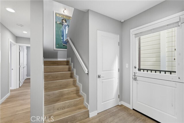 Building Photo - 116 5th Pl