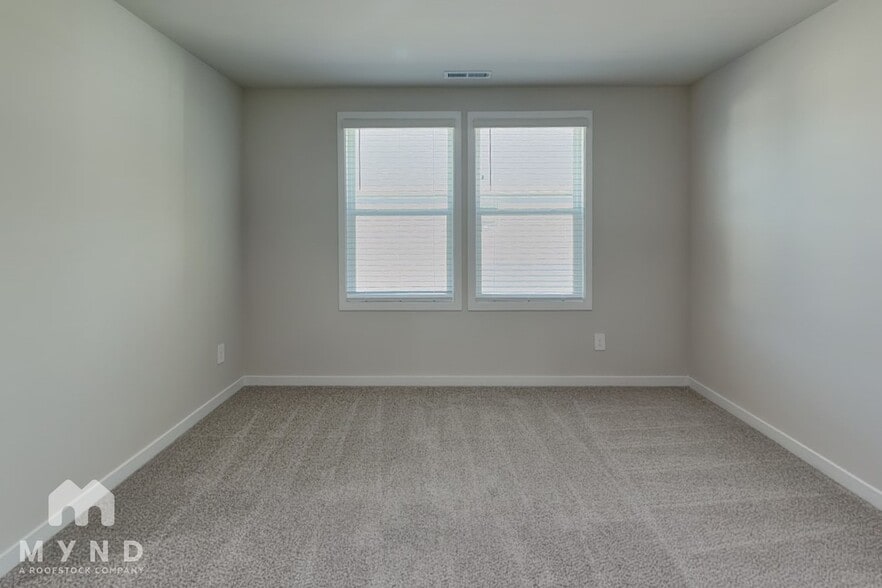 Building Photo - 428 Southland Dr