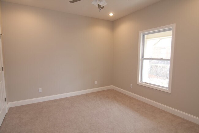 Building Photo - Aspen Ridge