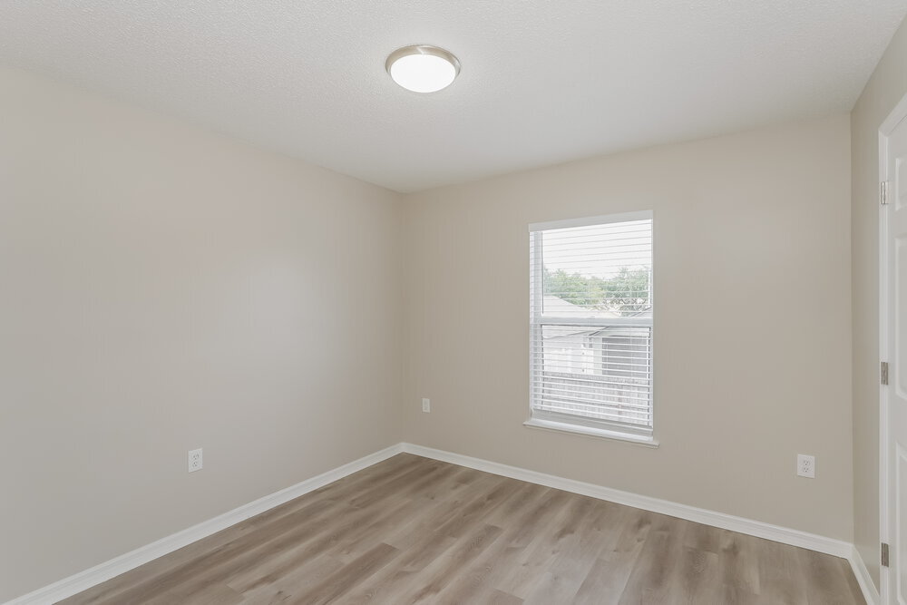 Building Photo - 12726 Kings Lake Dr